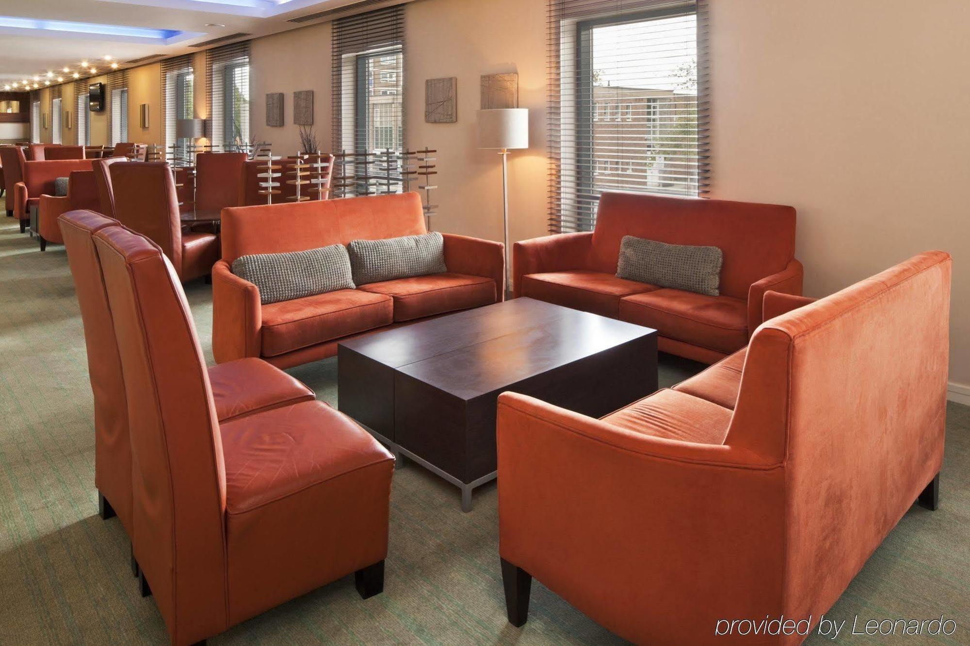 Holiday Inn Express Stevenage By Ihg Inreriör bild